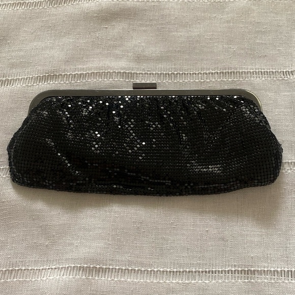 Express Y2K mesh evening clutch in black. - Picture 12 of 12